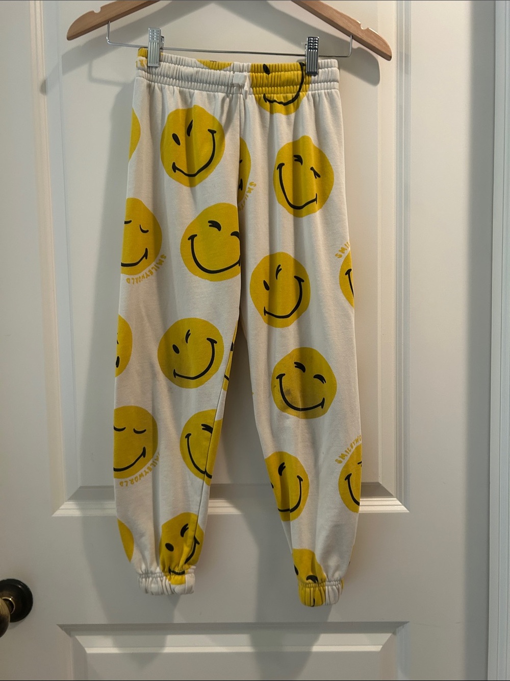 H&M Smiley Print Graphic Lounge Joggers pants Yellow on Cream kids size Small